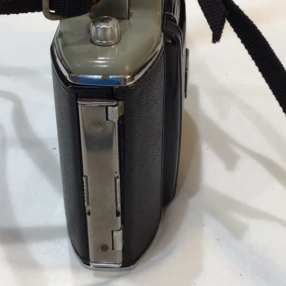 KODAK TOURIST II 620 FILM CAMERA WITH KODET F/12.5 LENS V20